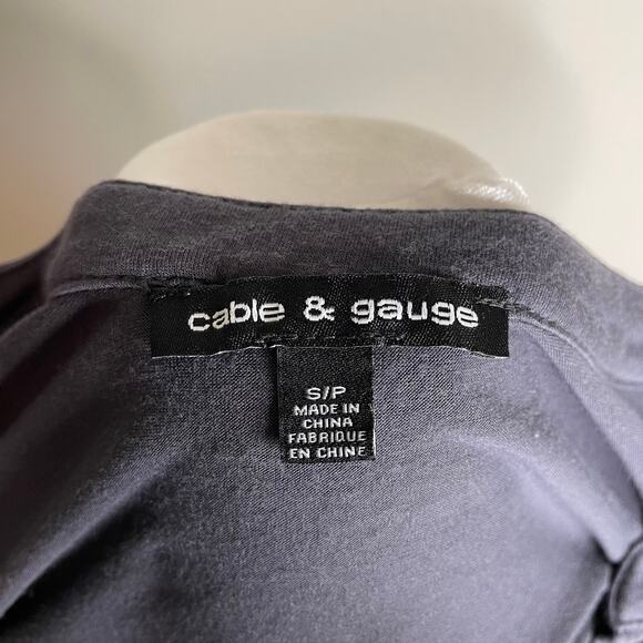 CABLE & GAUGE Gray Geometric Embroidered Super Soft Mid Sleeve Shirt Sz S - Picture 6 of 7